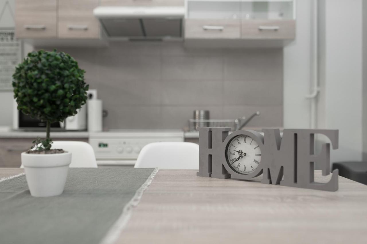 Spacious Apartment-600M From The Subway Ateny Zewnętrze zdjęcie