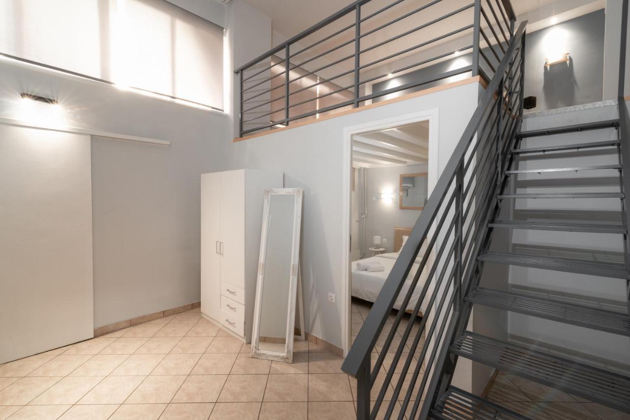 Spacious Apartment-600M From The Subway Ateny Zewnętrze zdjęcie